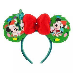 Holiday Mickey and Minnie Mouse Christmas Wreath Ears